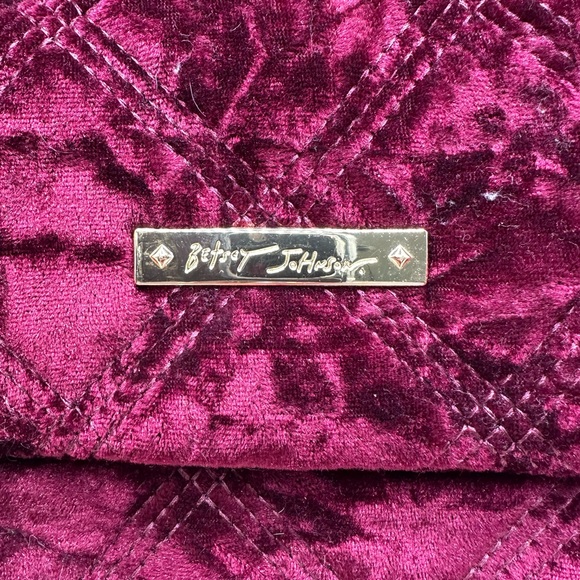 Betsey Johnson Velvet Quilted Shoulder/crossbody Bag - Deep Red - Picture 3 of 12